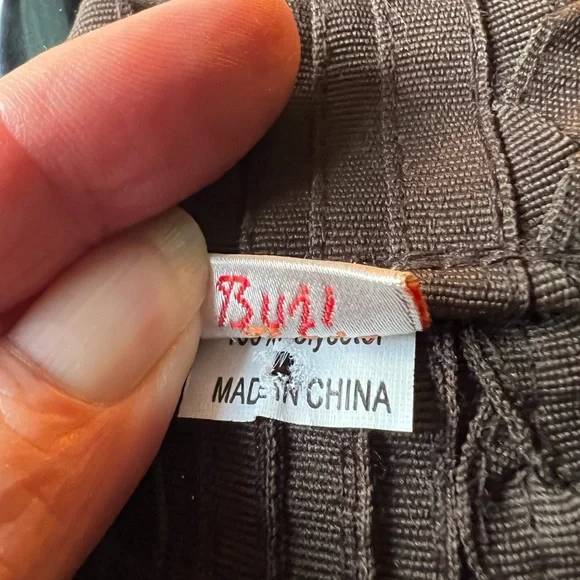 Brown Textured Vintage brown crinkle belt. 32 inches 2 inch wide - Picture 3 of 7